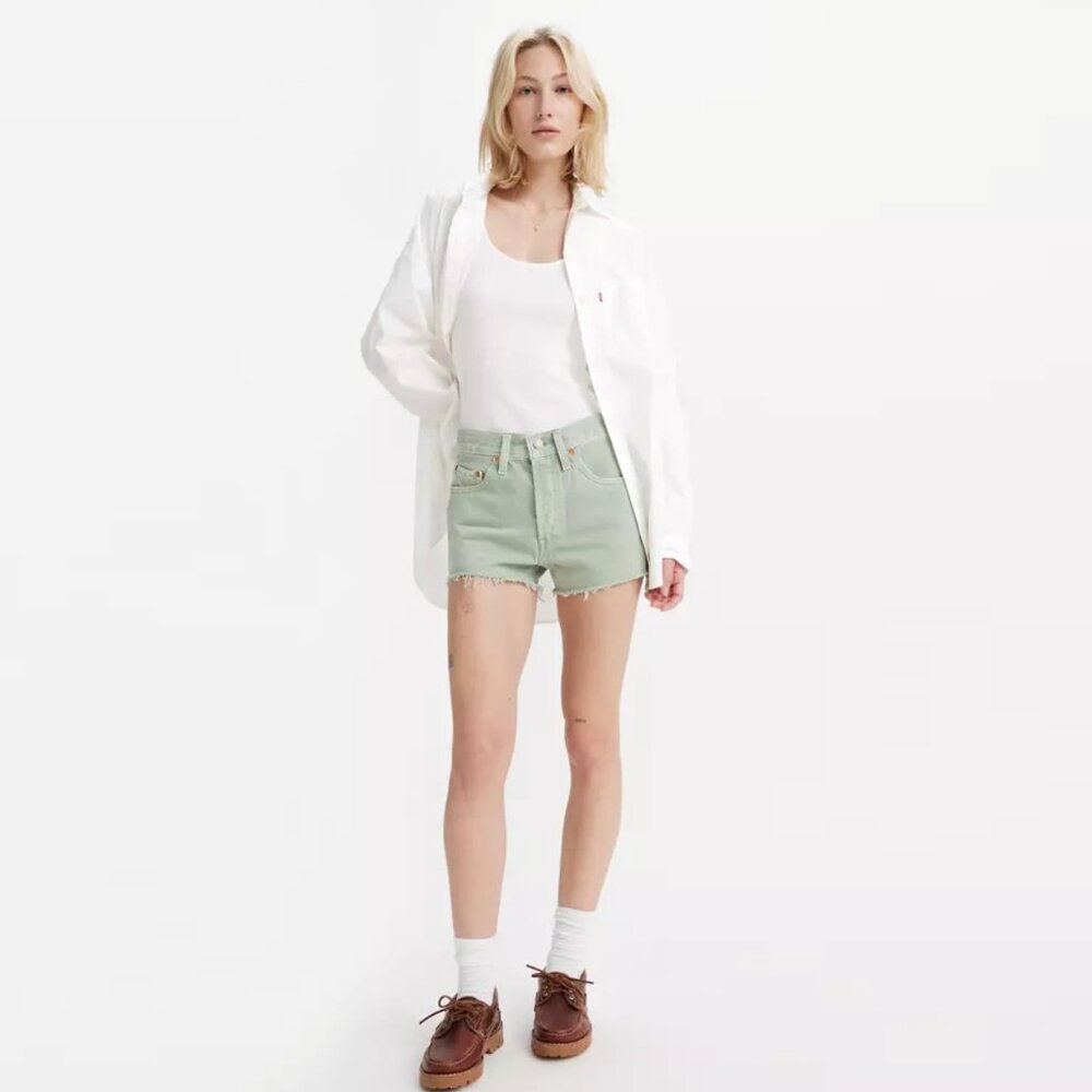 Levi's 501 High Rise Shorts in Lily Pad Green 56327-0413 BNWT - Size 28
